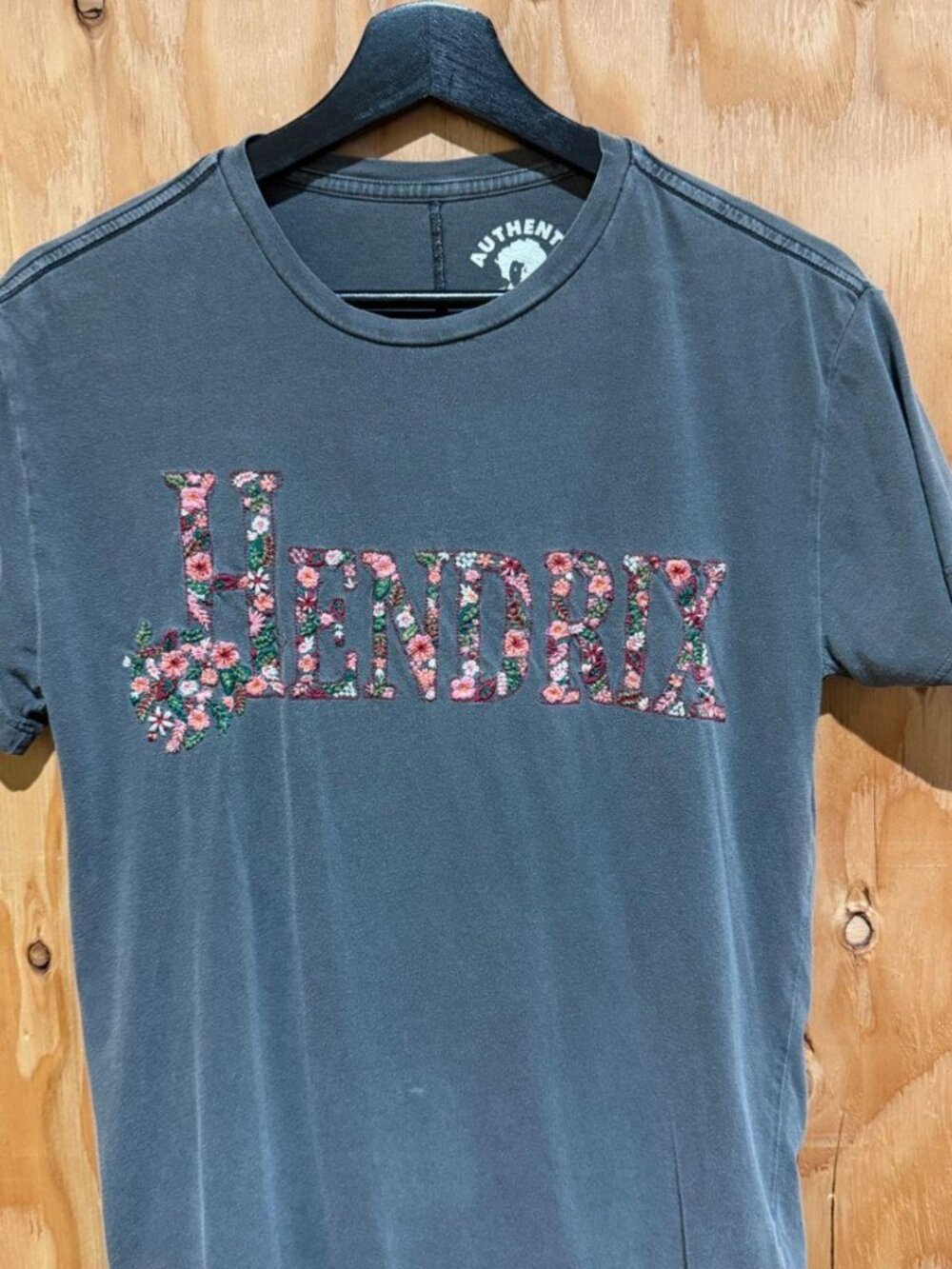 Lucky Brand Women's Hendrix Tee Charcoal Gray Floral Embroidered Size XS